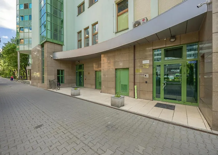 Cozy Apartment With Terrace Room Near Warszawa Zachodnia By Noclegi Renters