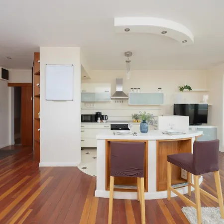 Cozy Apartment With Terrace Room Near Warszawa Zachodnia By Noclegi Renters Eksteriør bilde