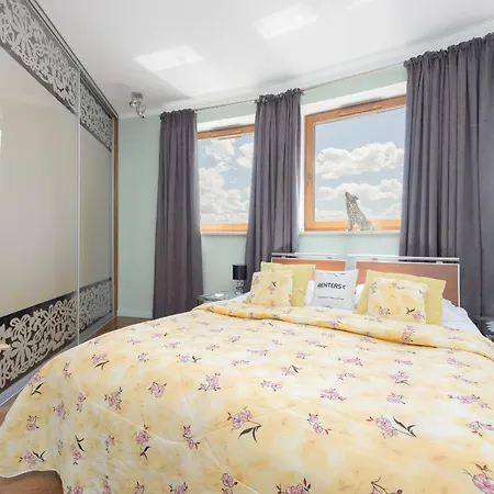 Cozy Apartment With Terrace Room Near Warszawa Zachodnia By Noclegi Renters Eksteriør bilde