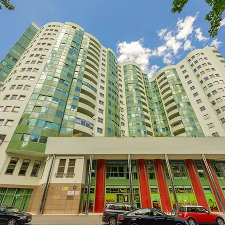 Cozy Apartment With Terrace Room Near Warszawa Zachodnia By Noclegi Renters Eksteriør bilde